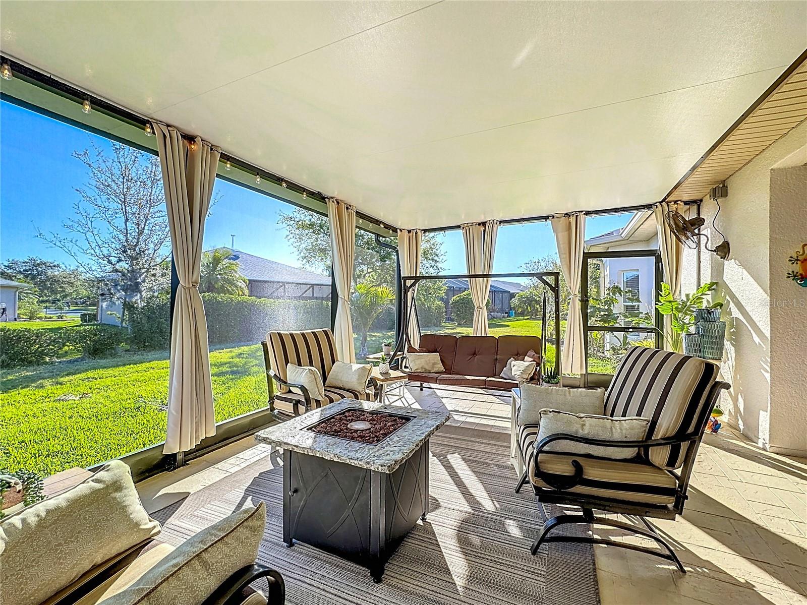 Image 33 of 64 For 657 Shorehaven Drive