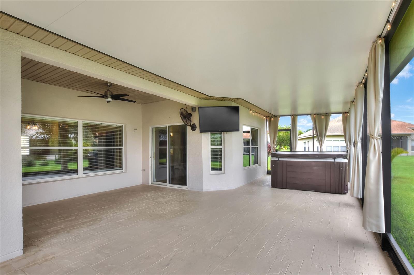 Image 37 of 64 For 657 Shorehaven Drive