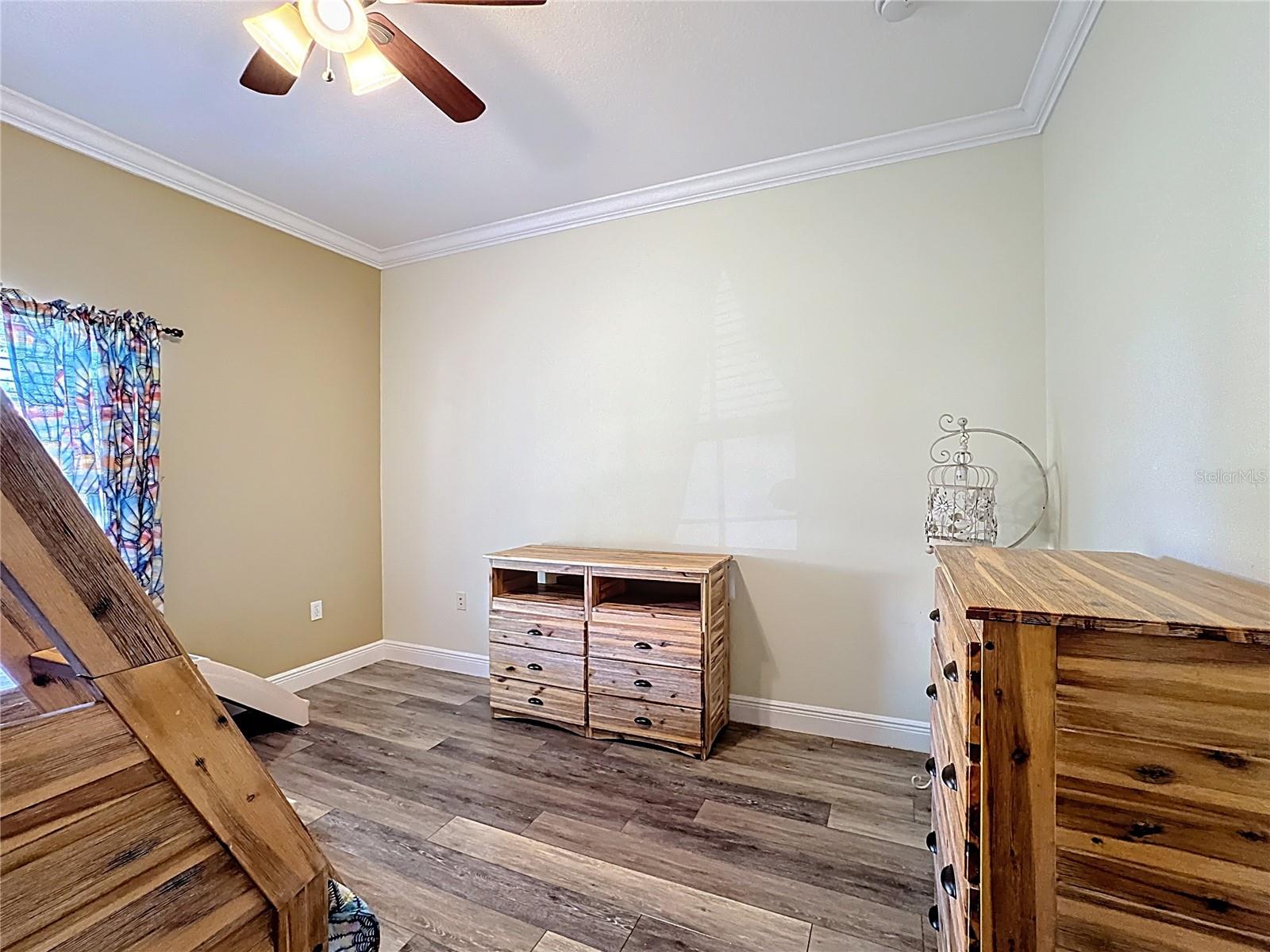 Image 42 of 64 For 657 Shorehaven Drive