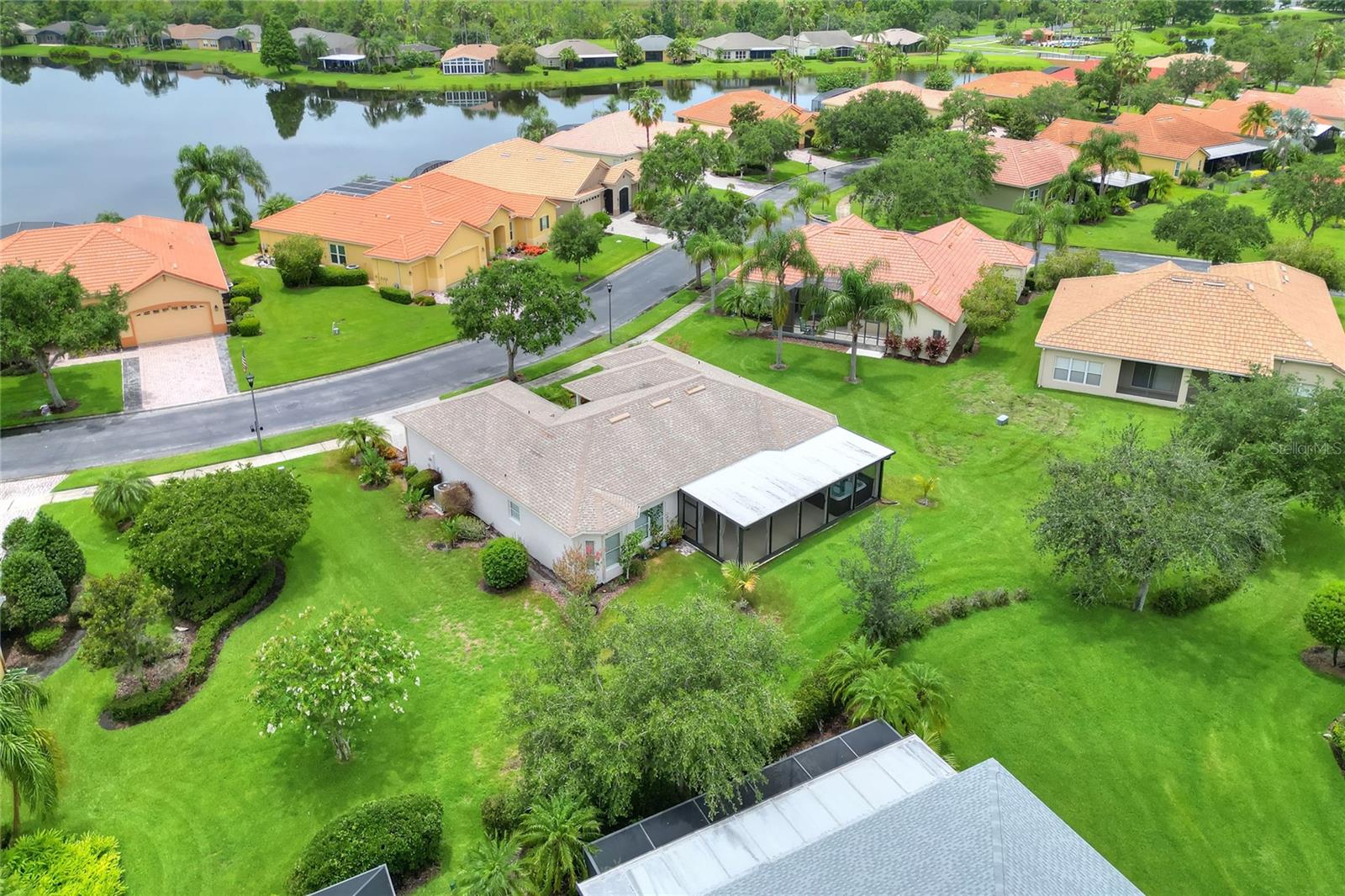 Image 51 of 64 For 657 Shorehaven Drive