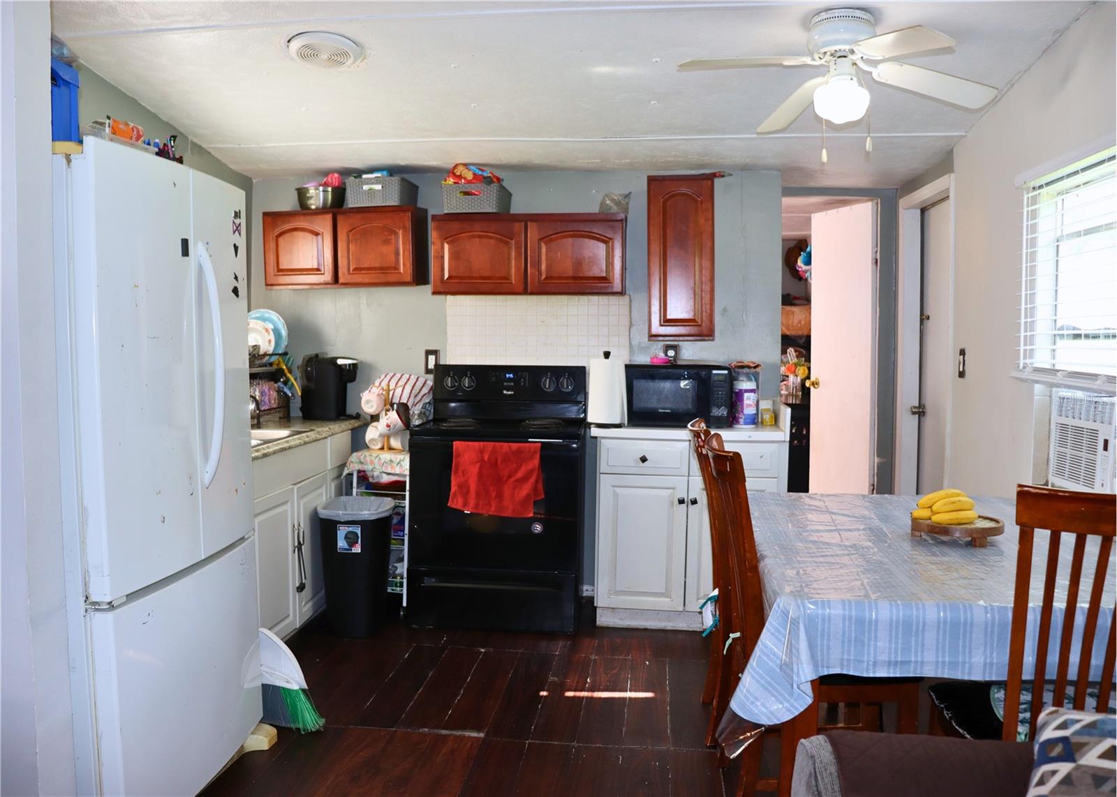 Image 4 of 16 For 4816 Rustic Court E