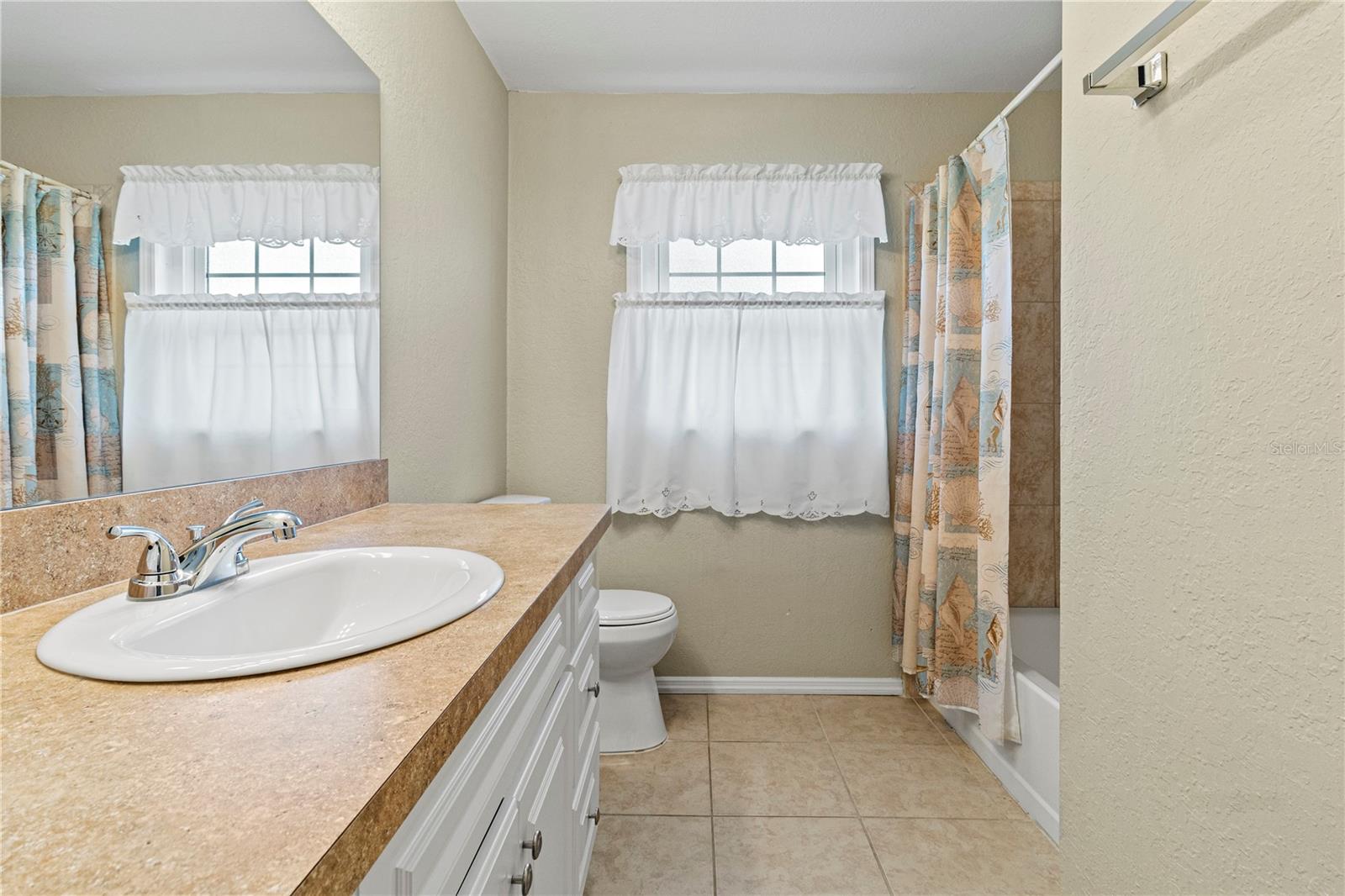 Image 21 of 43 For 3560 Sandpiper Lane