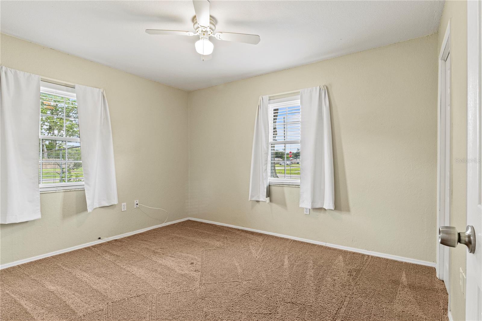 Image 22 of 43 For 3560 Sandpiper Lane