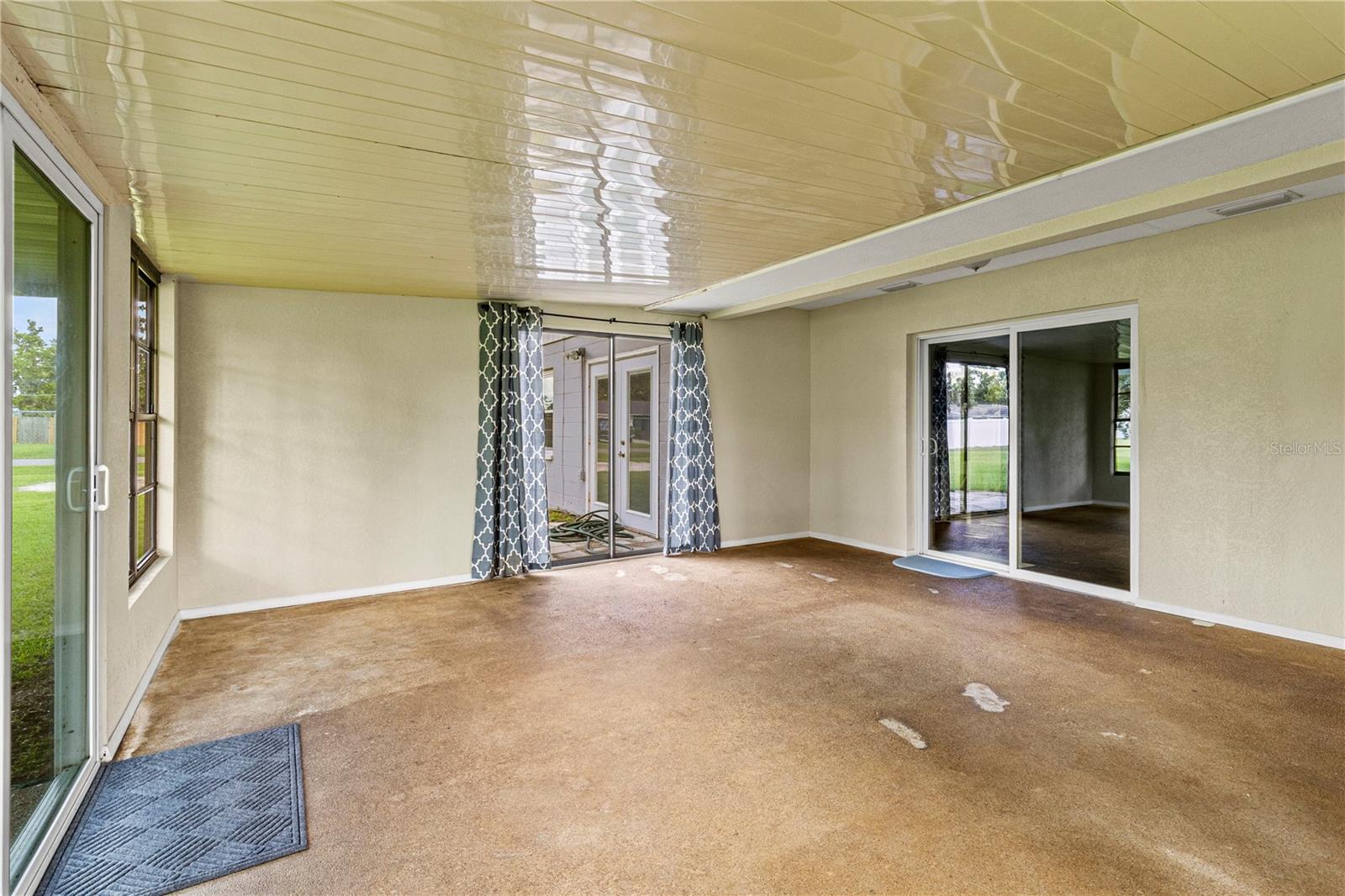 Image 28 of 43 For 3560 Sandpiper Lane