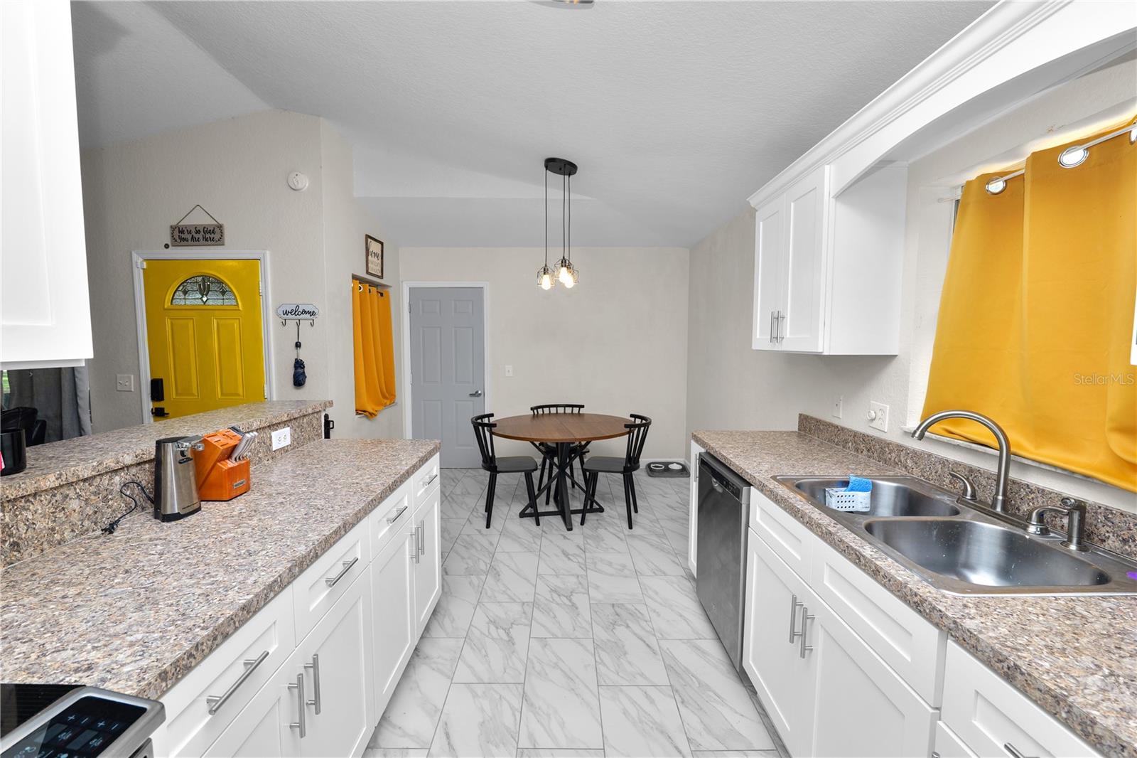 Image 10 of 25 For 3015 Thornhill Road