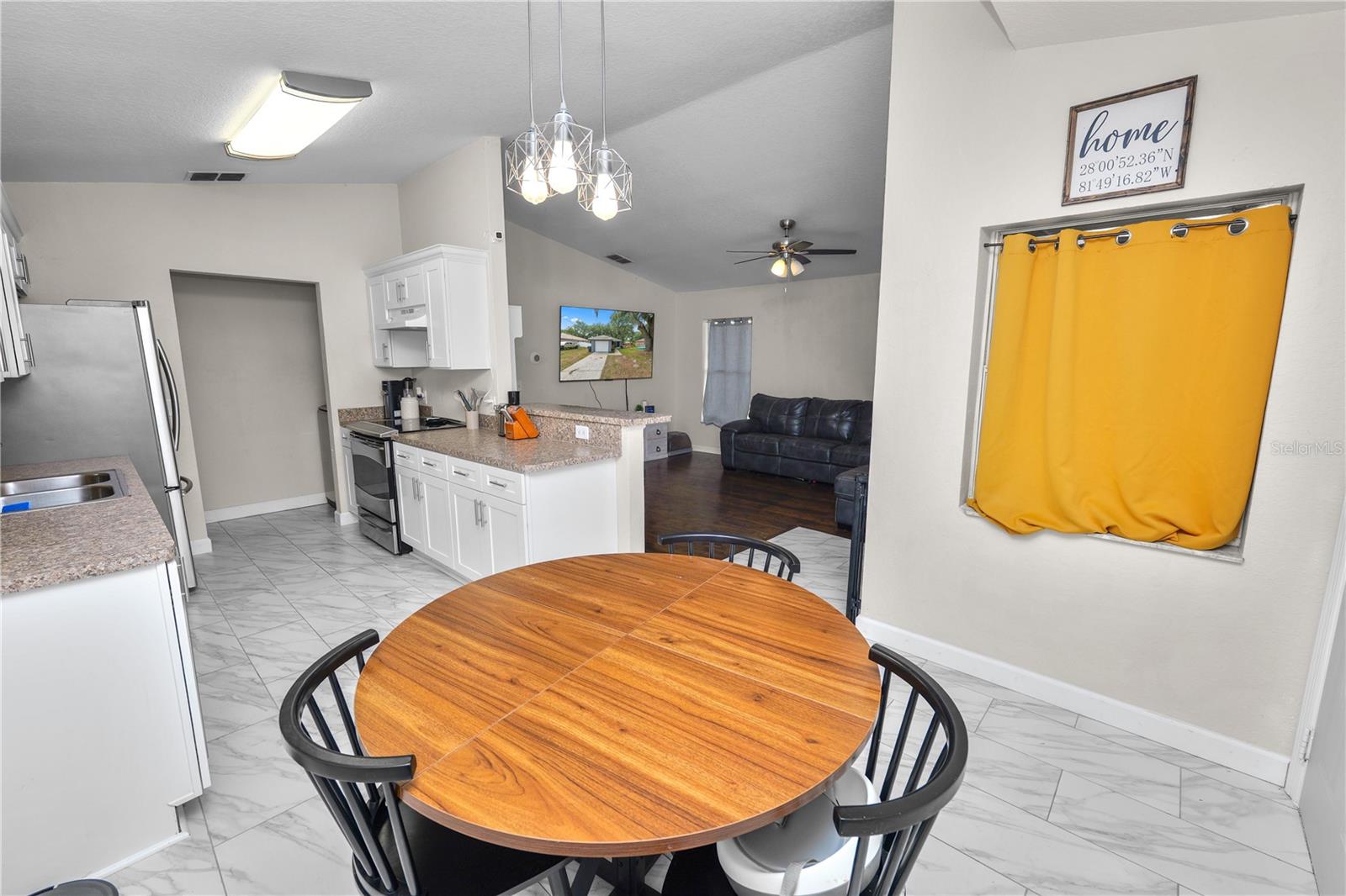 Image 11 of 25 For 3015 Thornhill Road