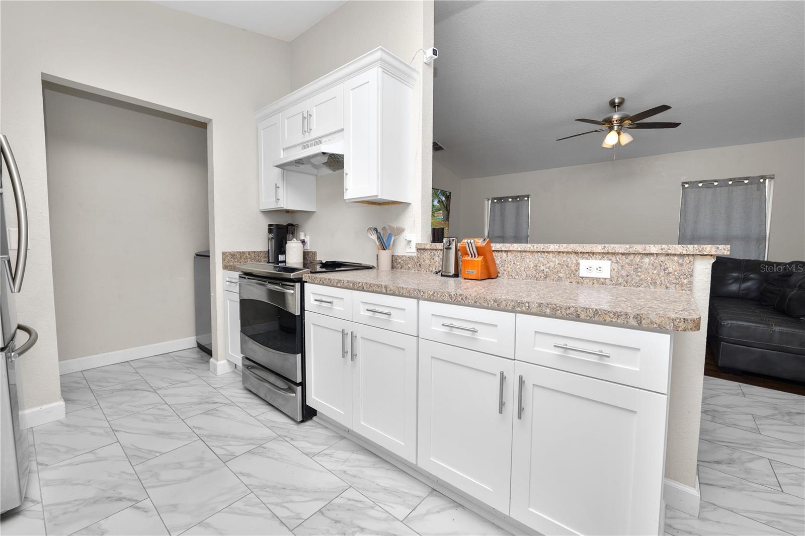 Image 7 of 25 For 3015 Thornhill Road