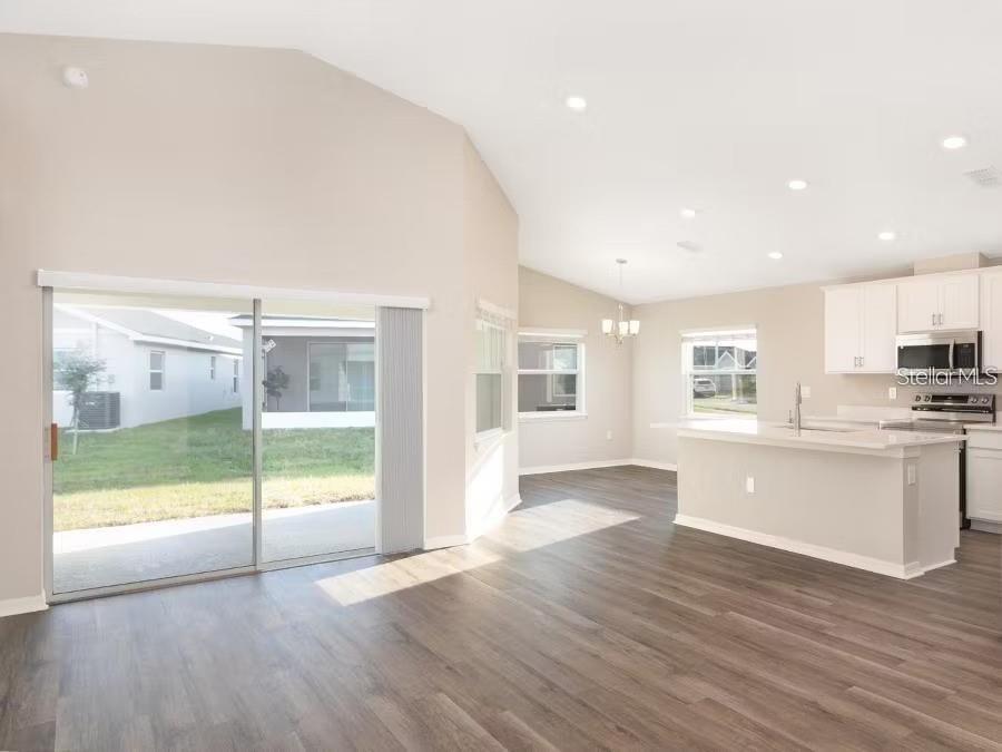 Image 4 of 8 For 2572 58th Circle E