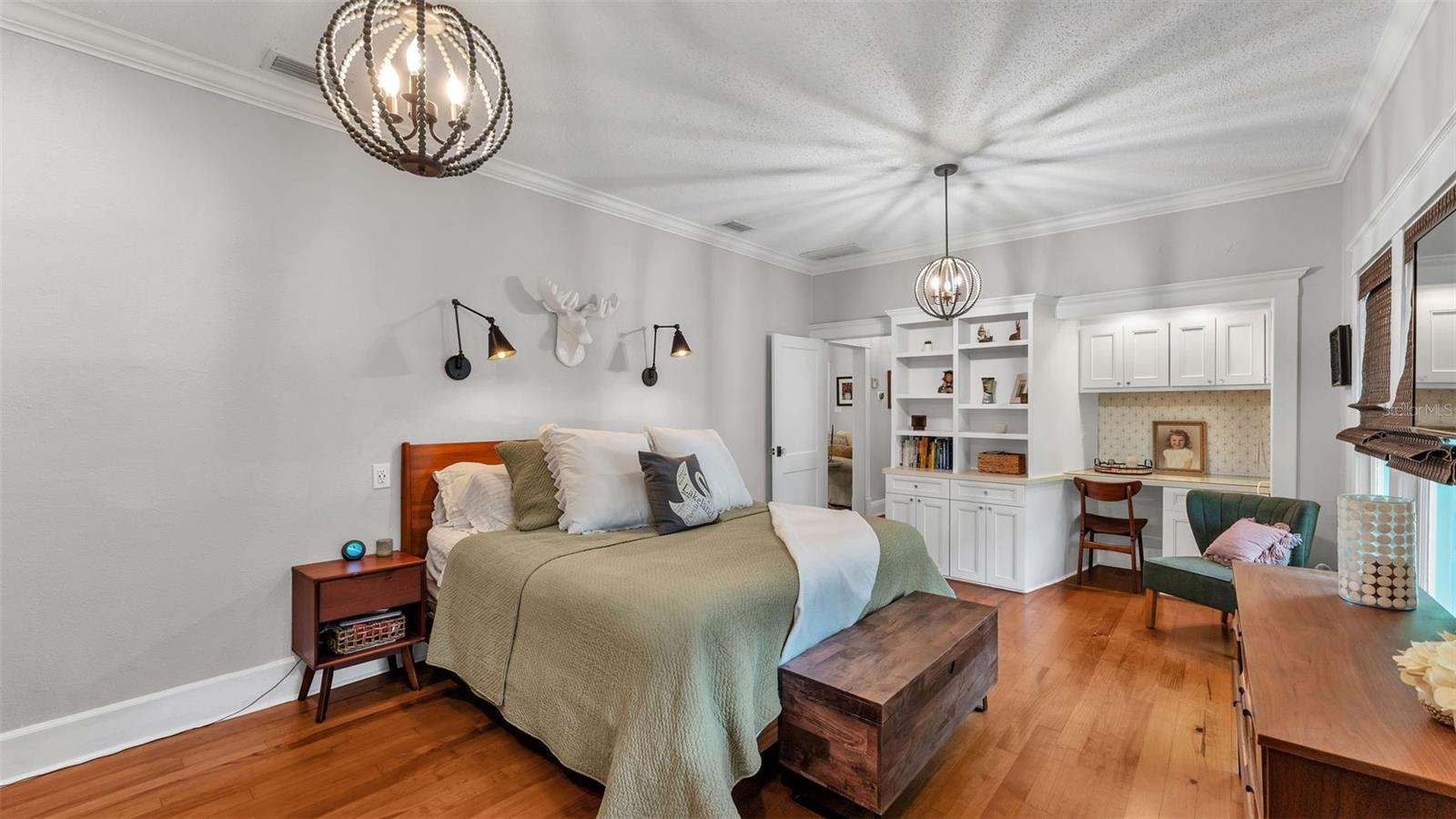 Image 32 of 45 For 608 Finney Street
