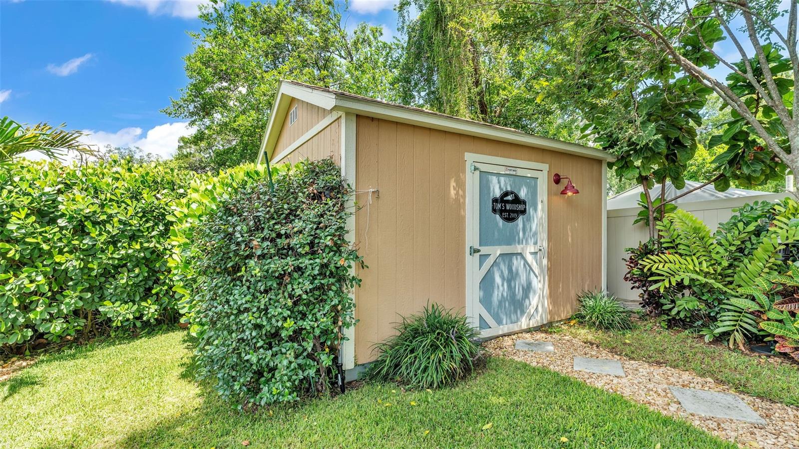 Image 9 of 45 For 608 Finney Street