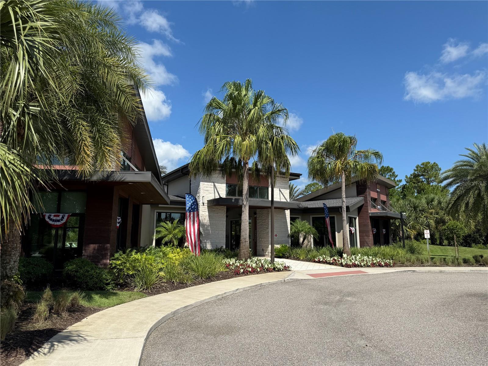 Image 31 of 42 For 17637 Serenoa Boulevard