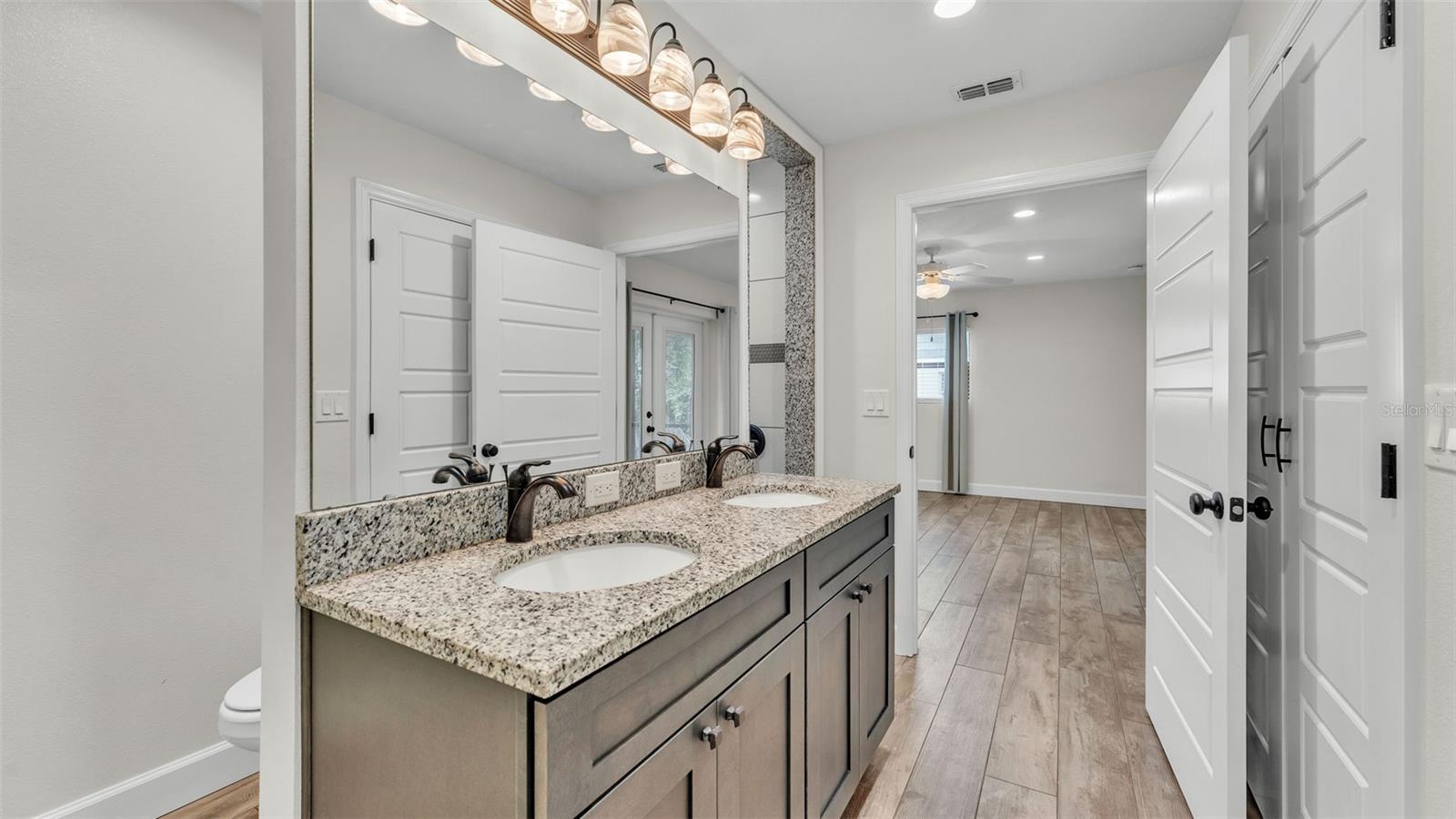 Image 26 of 46 For 4622 Grovecrest Drive