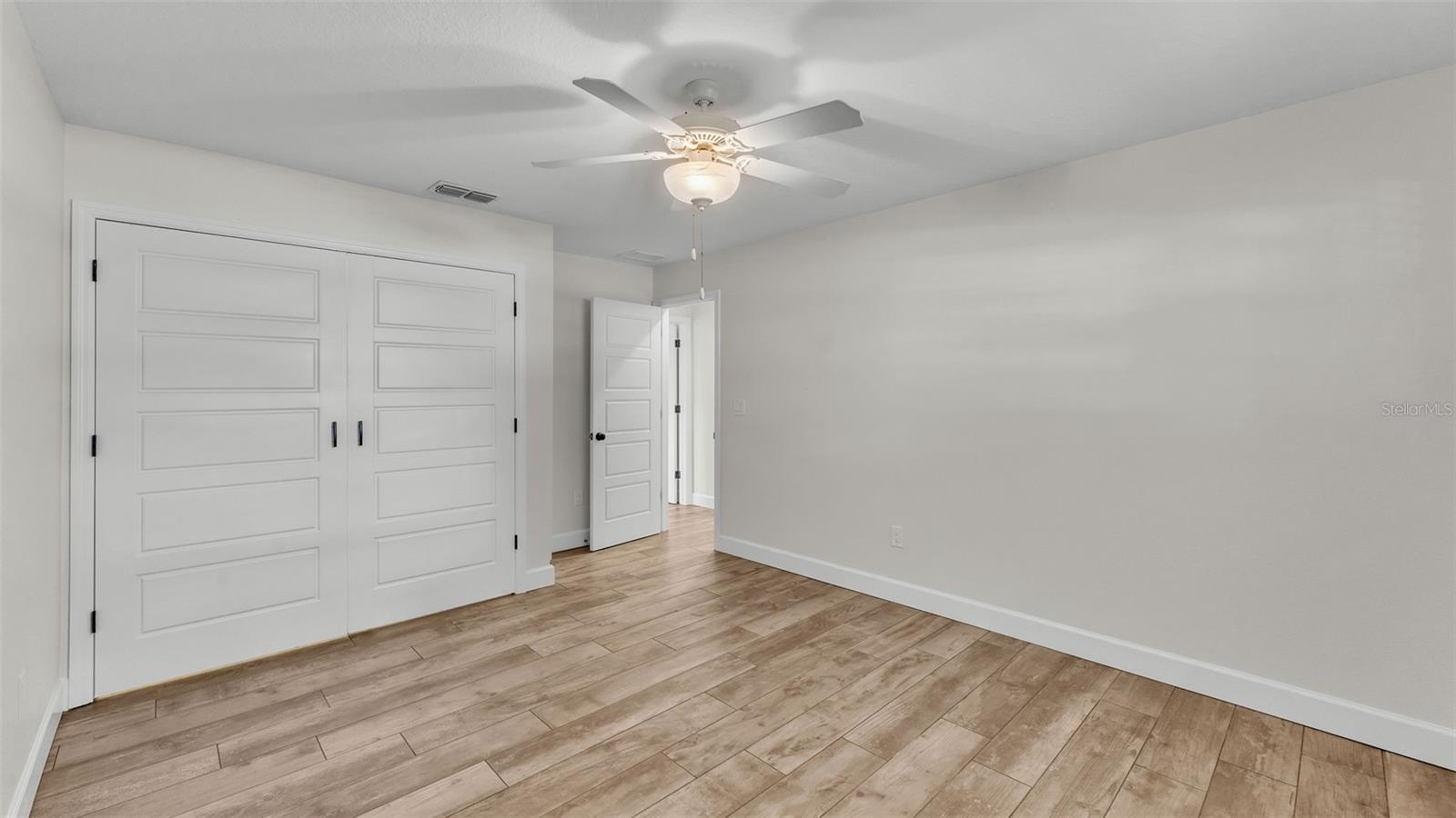 Image 31 of 46 For 4622 Grovecrest Drive