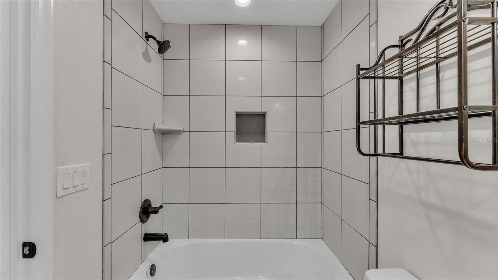 Image 33 of 46 For 4622 Grovecrest Drive