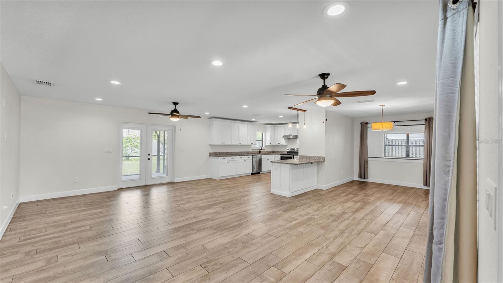 Image 34 of 46 For 4622 Grovecrest Drive