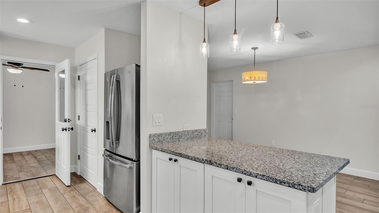 Image 9 of 46 For 4622 Grovecrest Drive