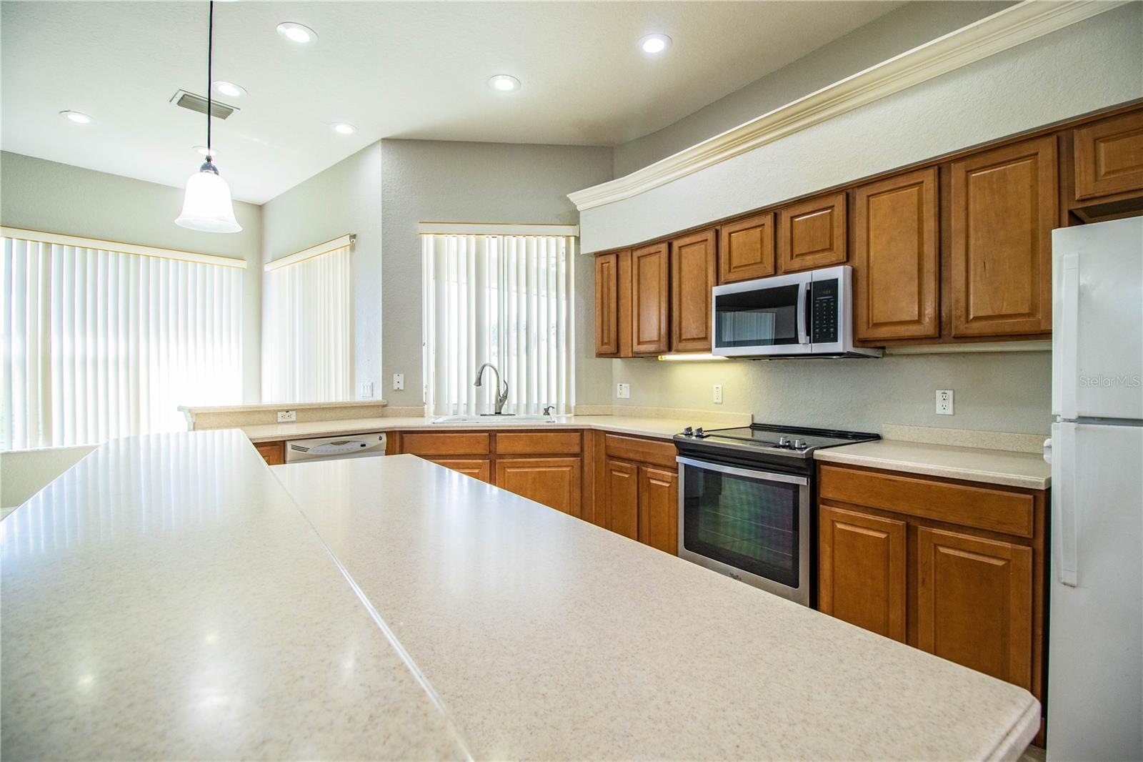 Image 16 of 63 For 6806 Huntington Hills Boulevard