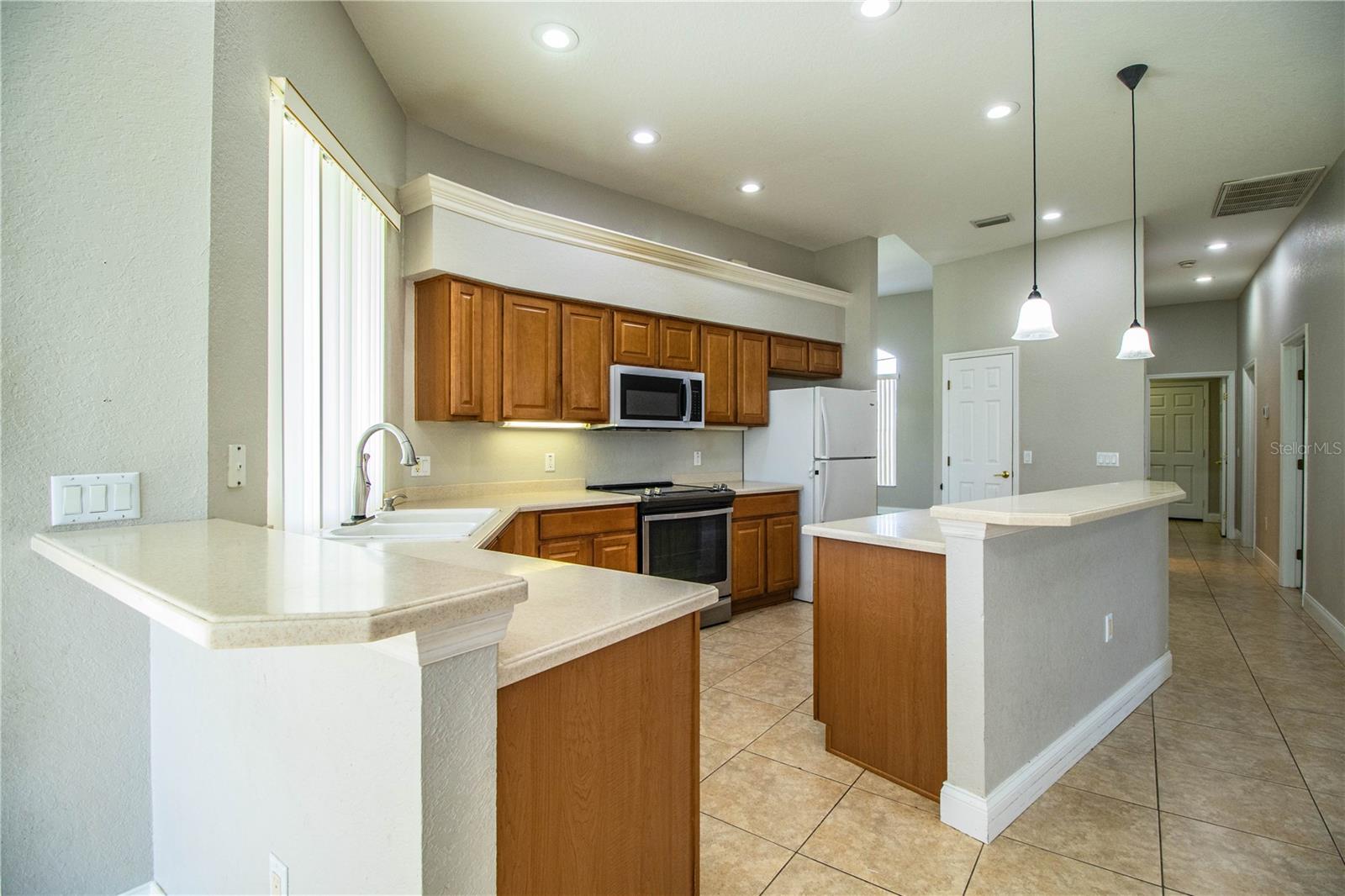 Image 19 of 63 For 6806 Huntington Hills Boulevard