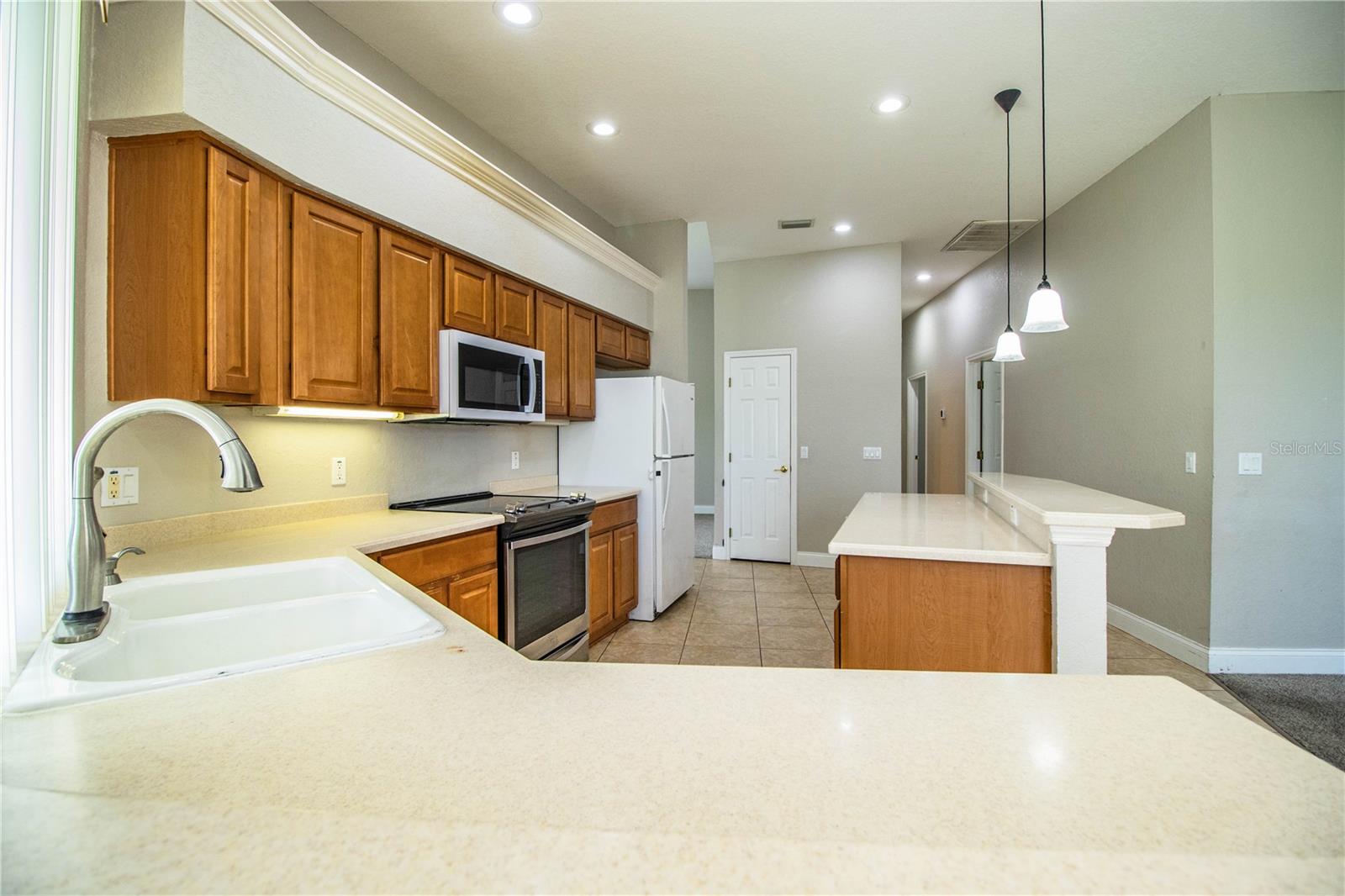 Image 21 of 63 For 6806 Huntington Hills Boulevard