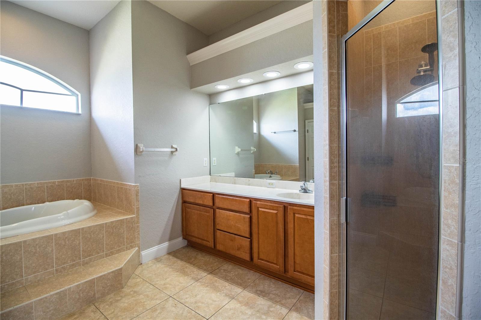 Image 32 of 63 For 6806 Huntington Hills Boulevard