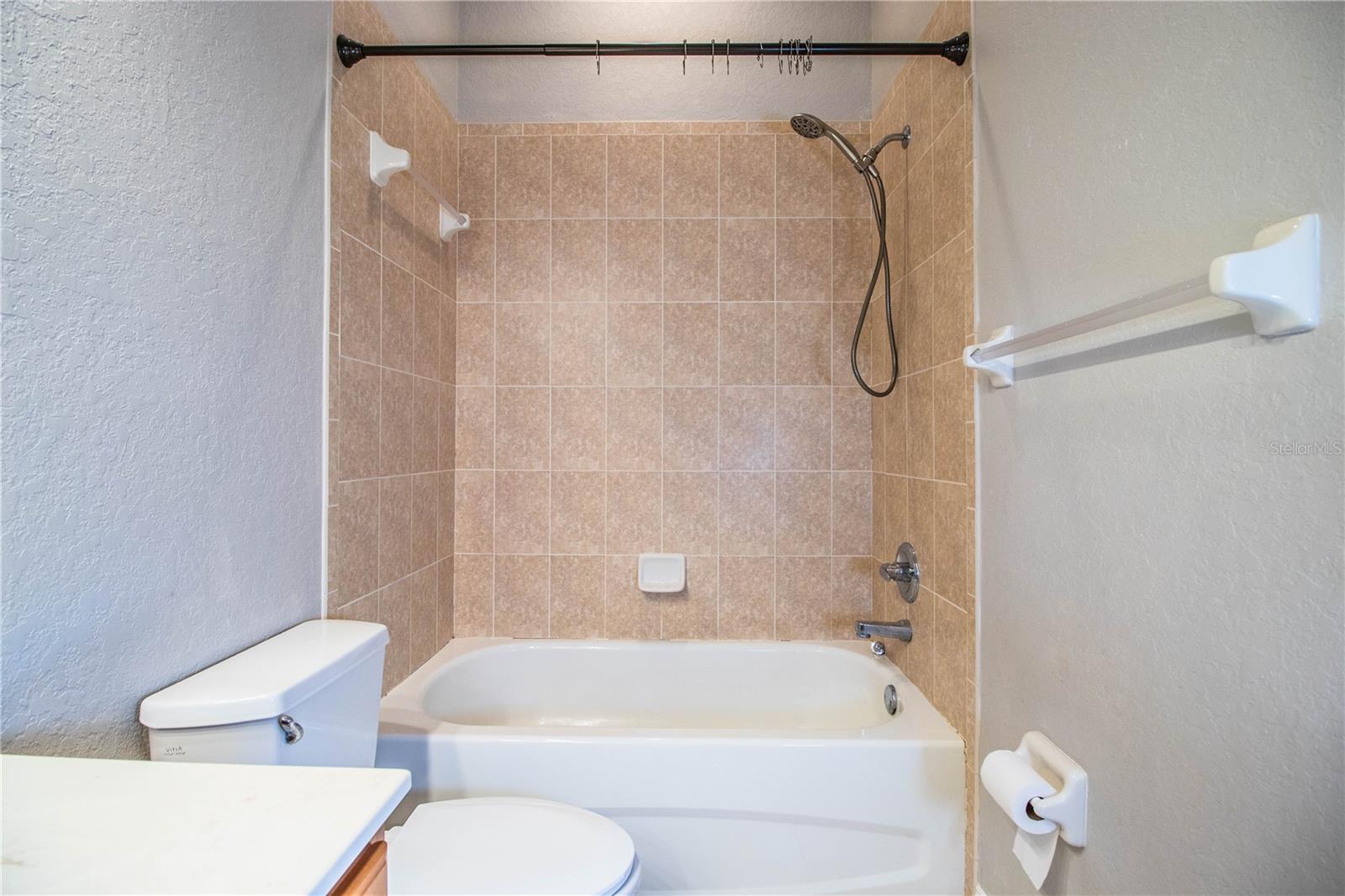 Image 42 of 63 For 6806 Huntington Hills Boulevard