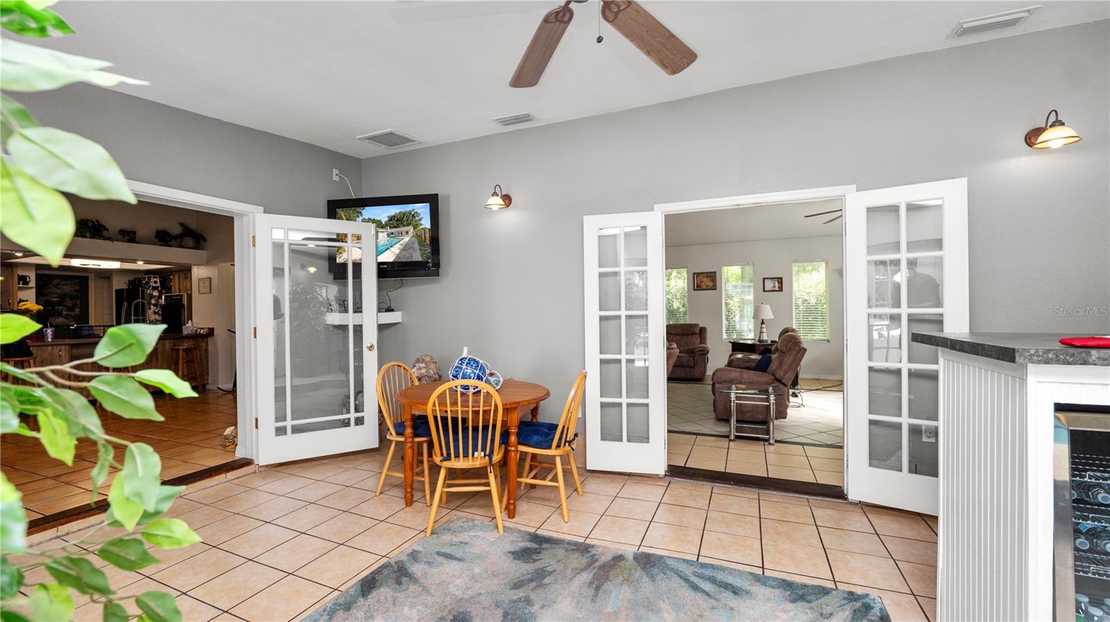 Image 23 of 42 For 6421 Calusa Drive