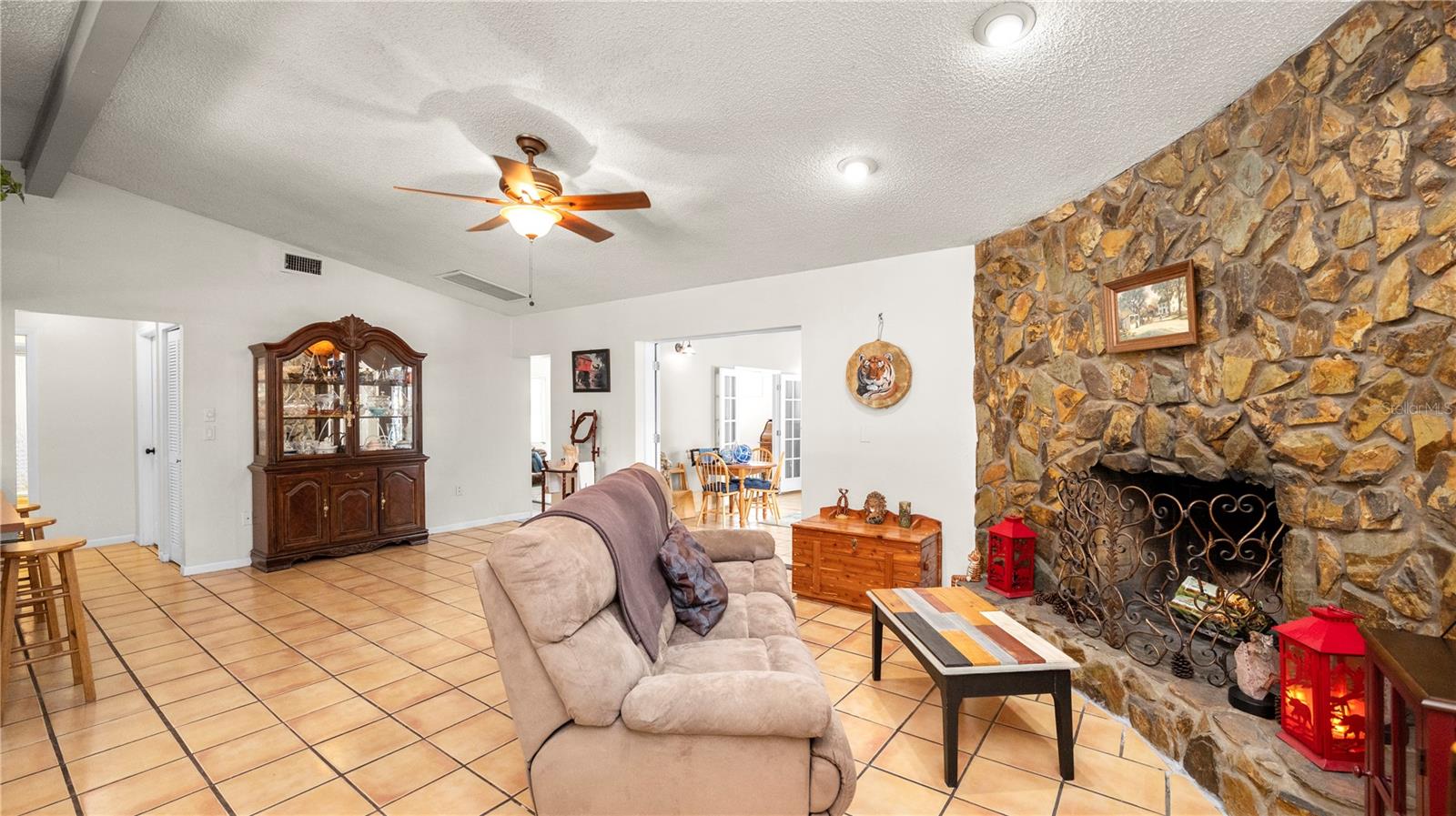 Image 3 of 42 For 6421 Calusa Drive