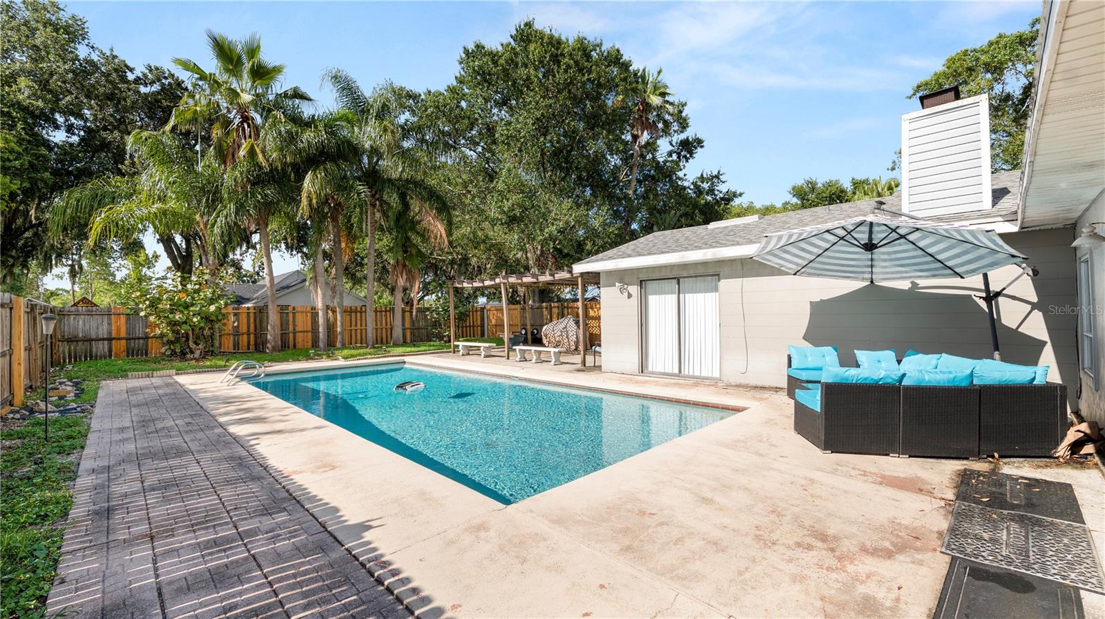 Image 36 of 42 For 6421 Calusa Drive