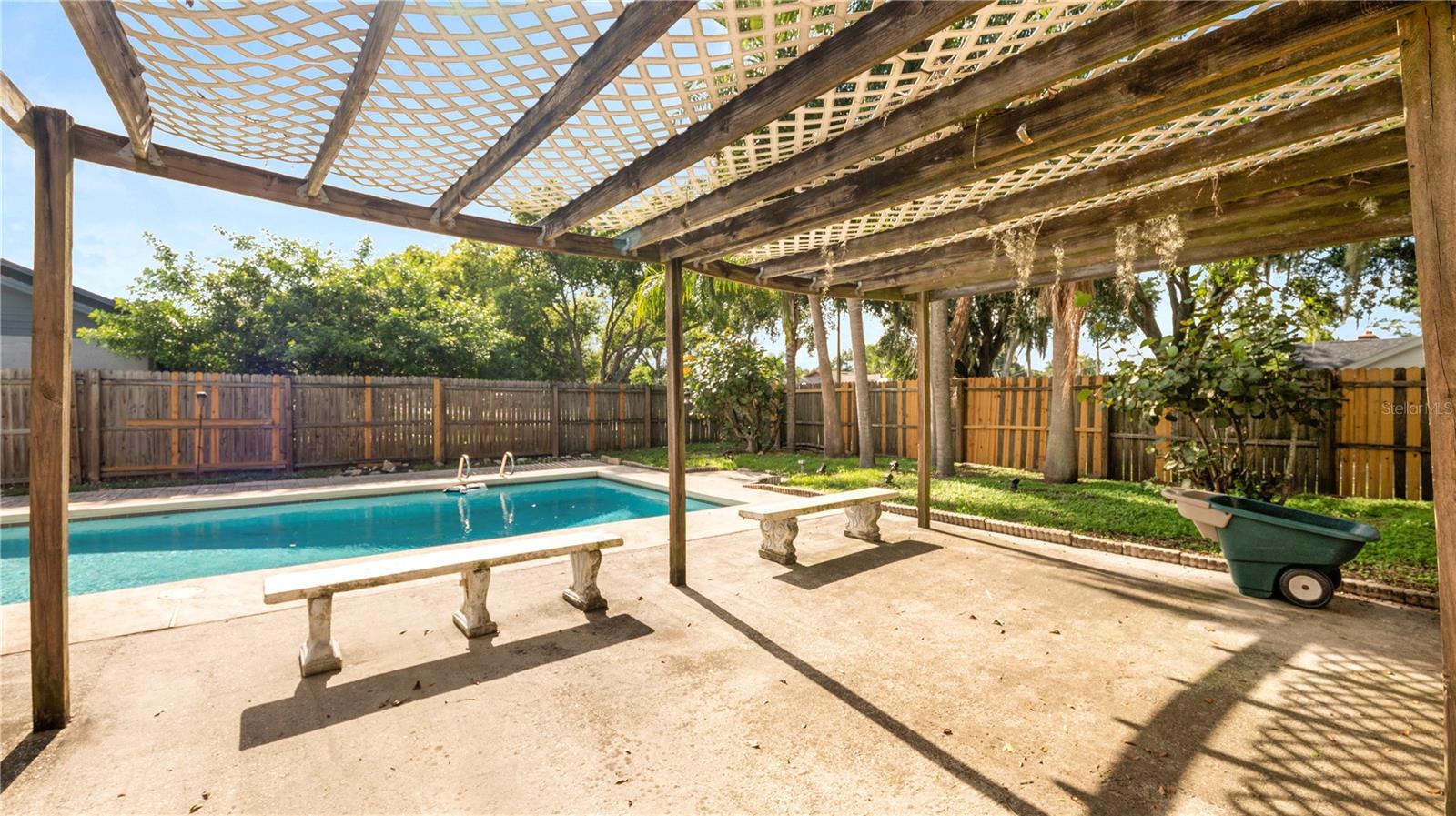 Image 39 of 42 For 6421 Calusa Drive