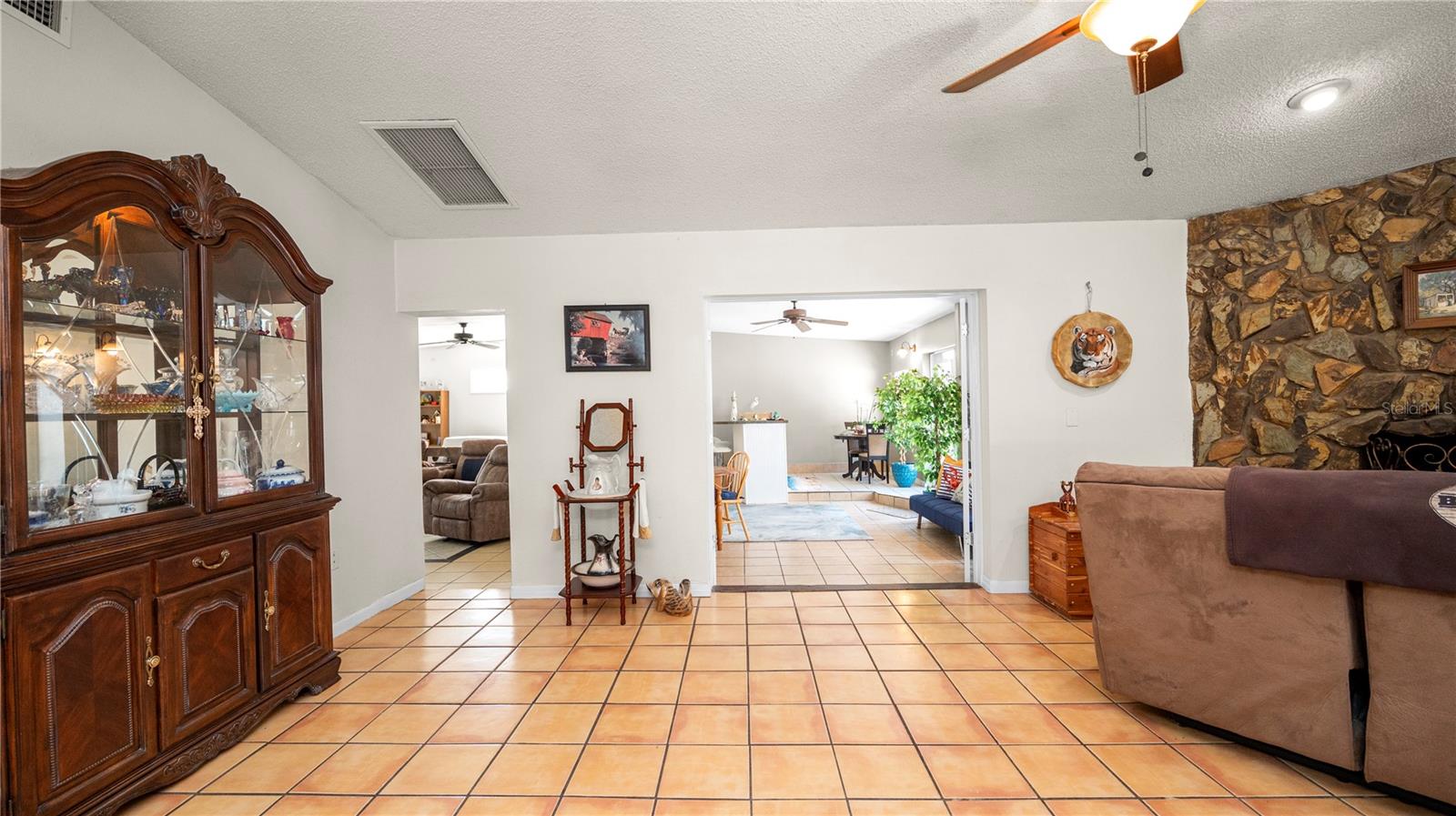 Image 7 of 42 For 6421 Calusa Drive