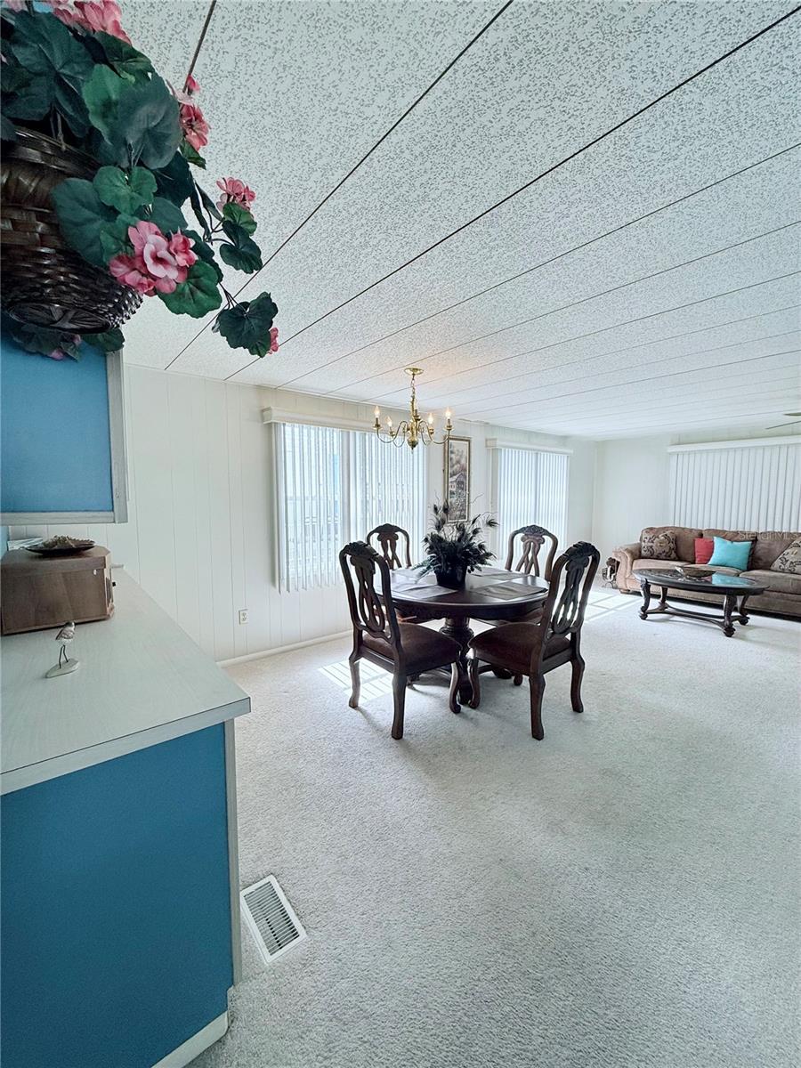 Image 10 of 28 For 622 Elizabeth Lane