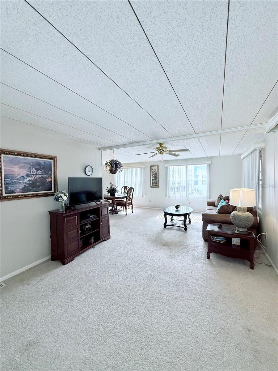 Image 17 of 28 For 622 Elizabeth Lane