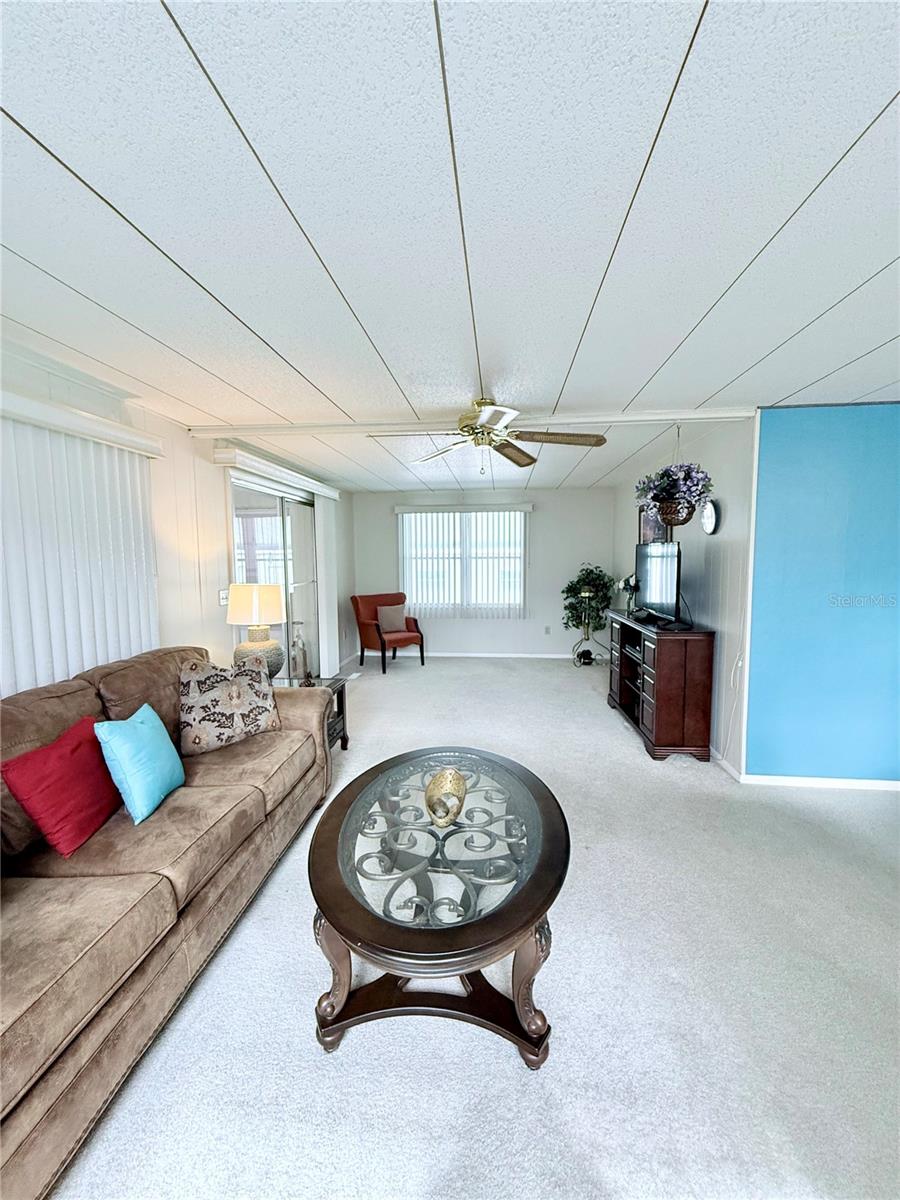 Image 19 of 28 For 622 Elizabeth Lane