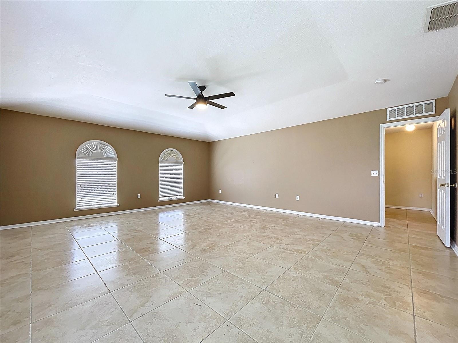 Image 33 of 79 For 5060 Spanish Oaks Boulevard