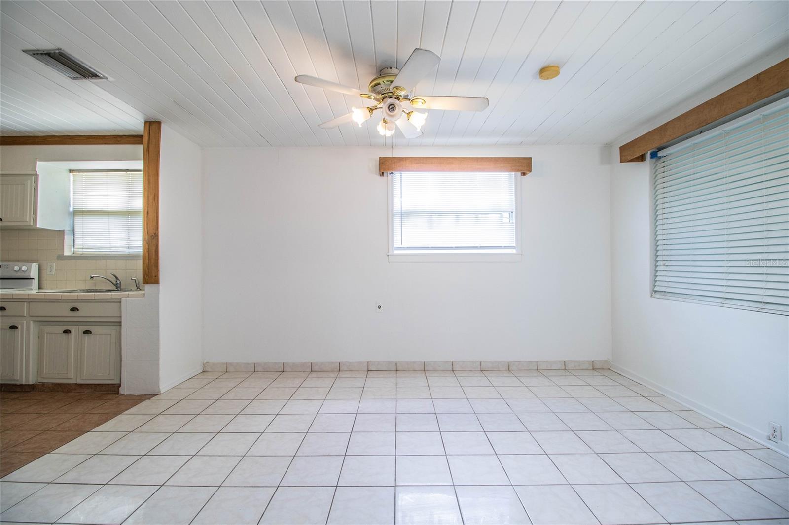 Image 10 of 68 For 1720 Park Drive