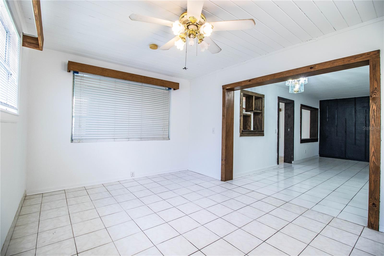 Image 11 of 68 For 1720 Park Drive