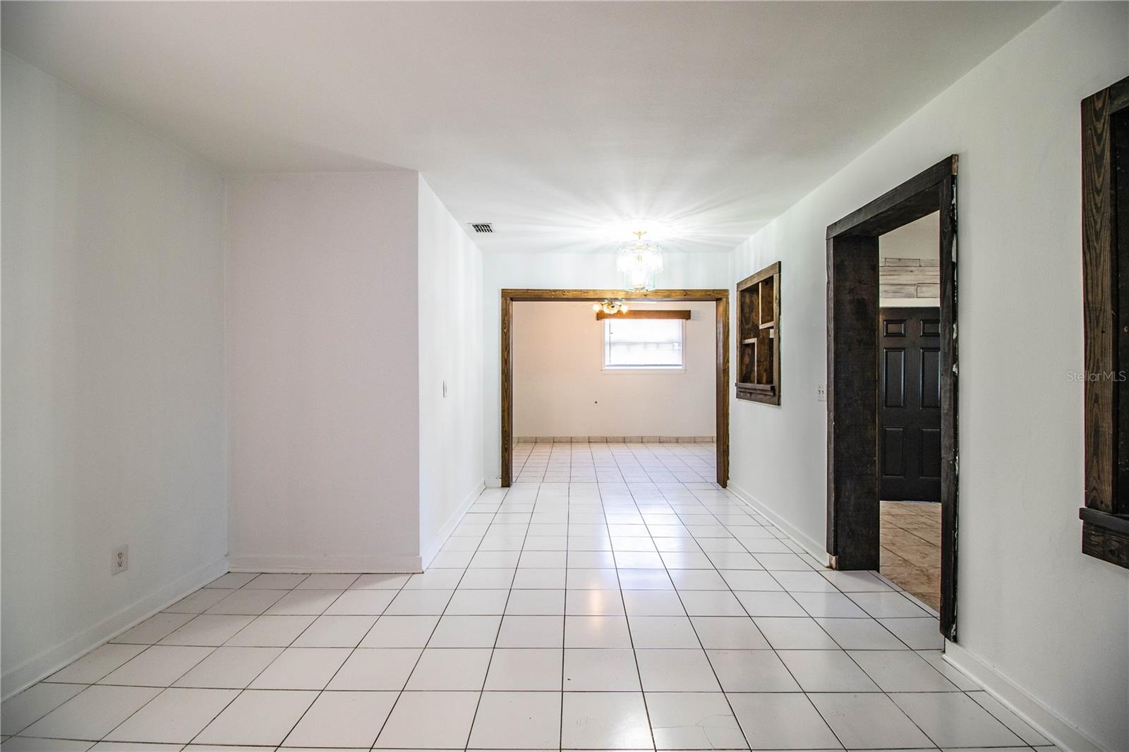 Image 16 of 68 For 1720 Park Drive