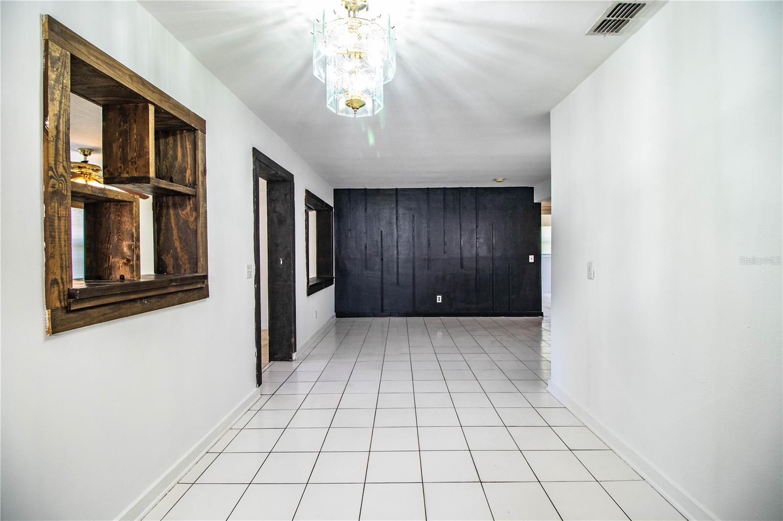 Image 18 of 68 For 1720 Park Drive