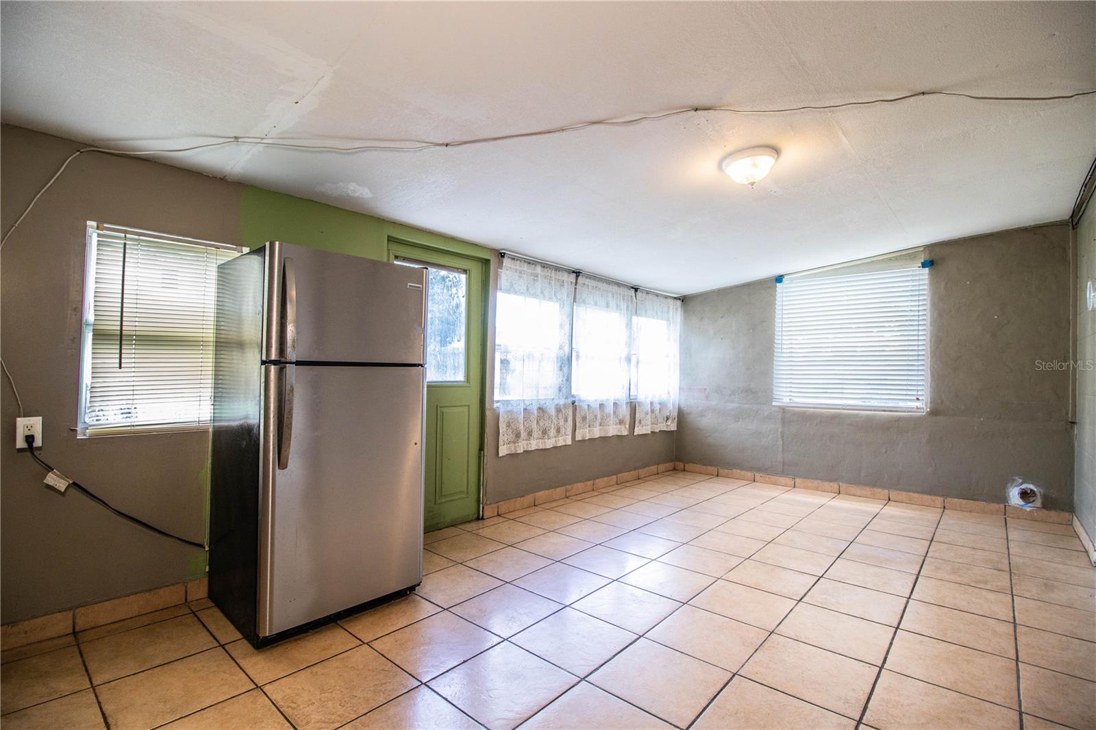 Image 39 of 68 For 1720 Park Drive