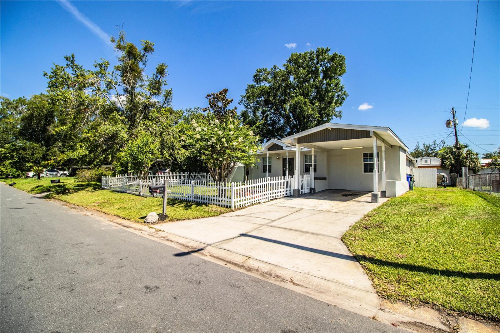 Image 44 of 68 For 1720 Park Drive