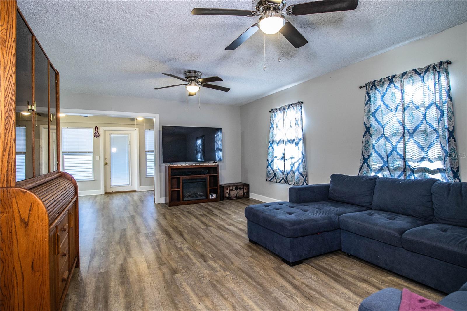 Image 20 of 54 For 3542 Raintree Court