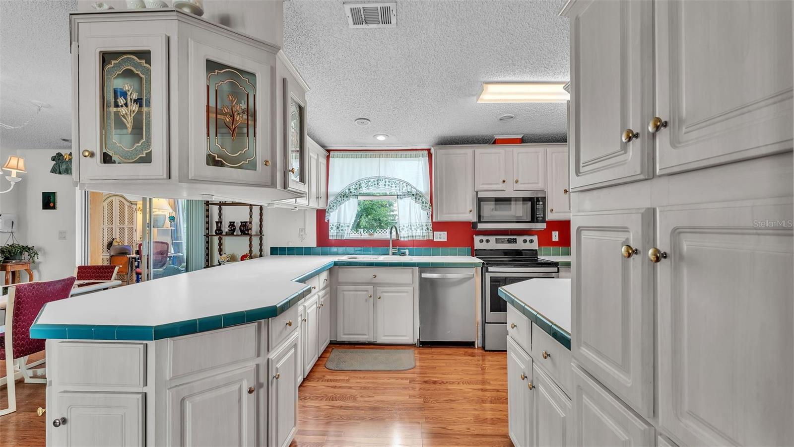 Image 12 of 46 For 6509 Oak Hammock Court