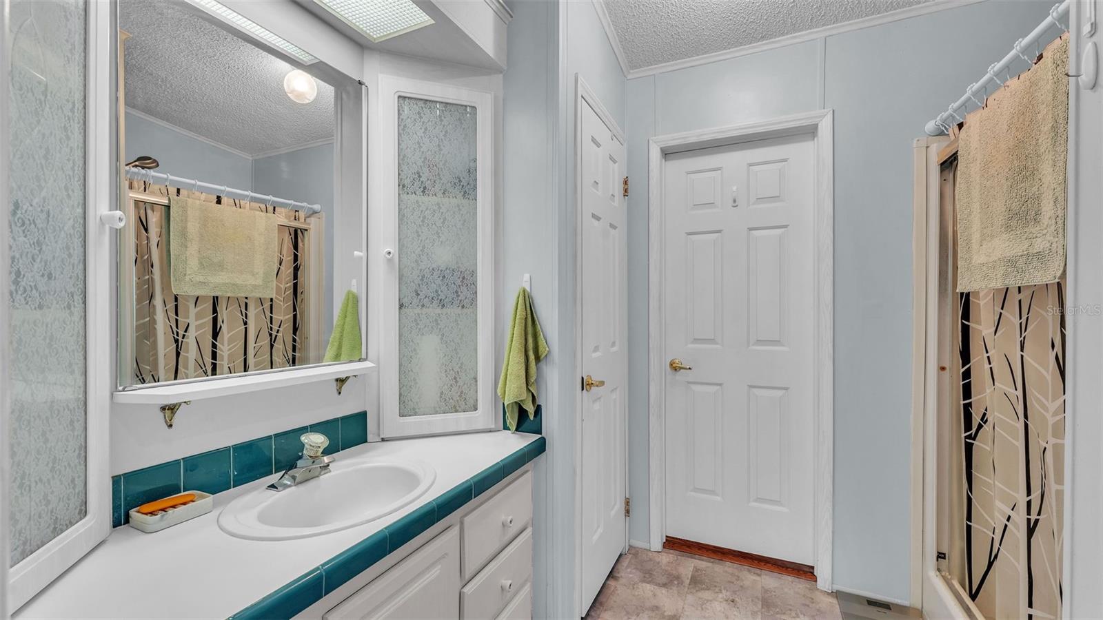 Image 20 of 46 For 6509 Oak Hammock Court