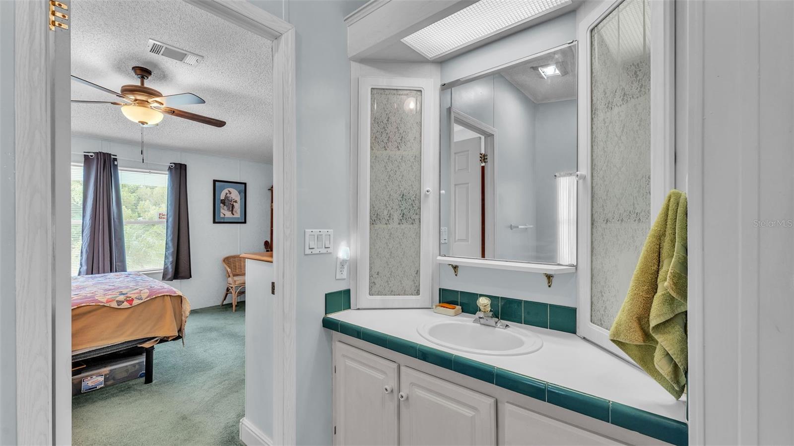 Image 22 of 46 For 6509 Oak Hammock Court