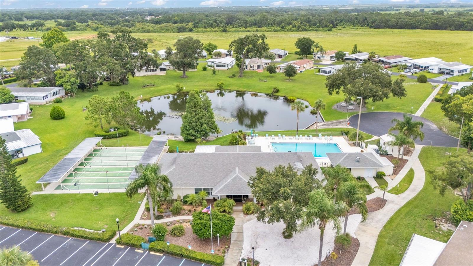 Image 3 of 46 For 6509 Oak Hammock Court