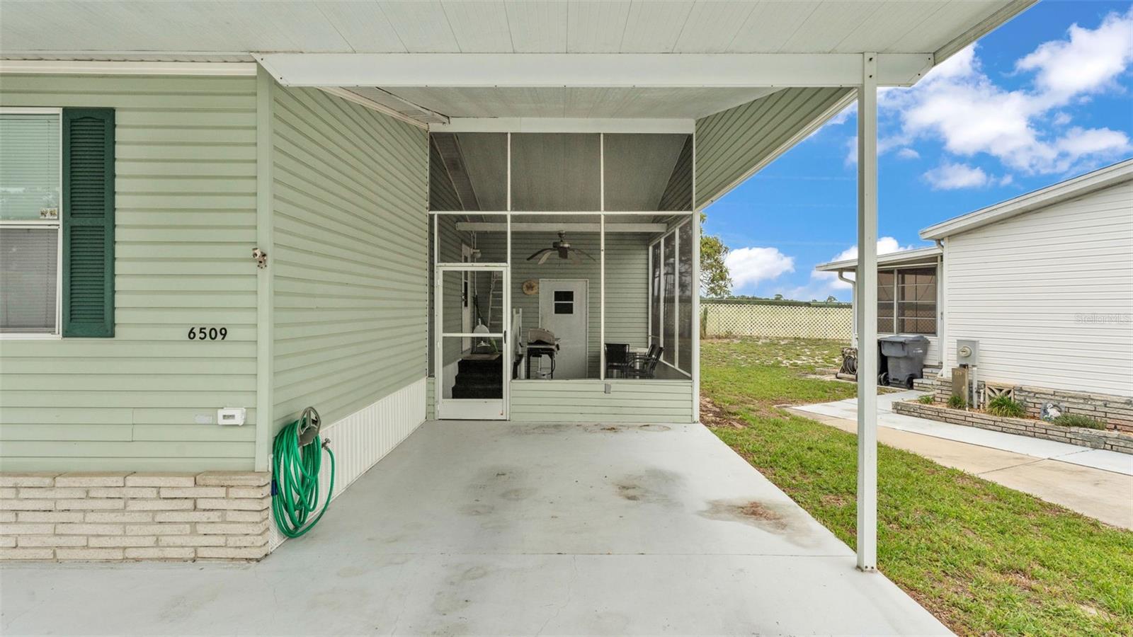 Image 4 of 46 For 6509 Oak Hammock Court