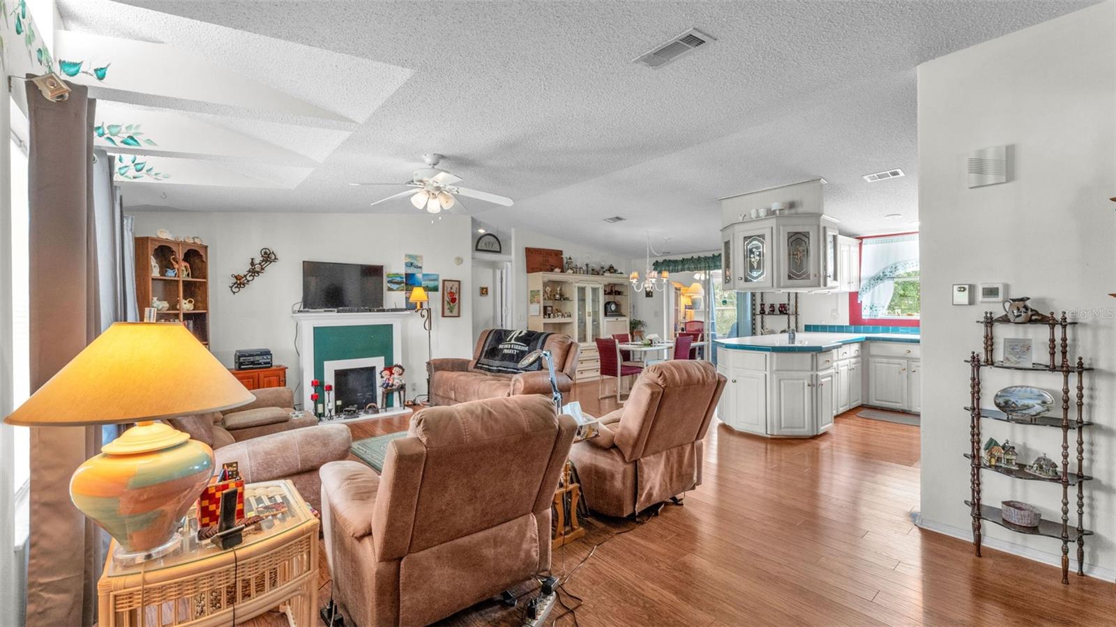 Image 6 of 46 For 6509 Oak Hammock Court