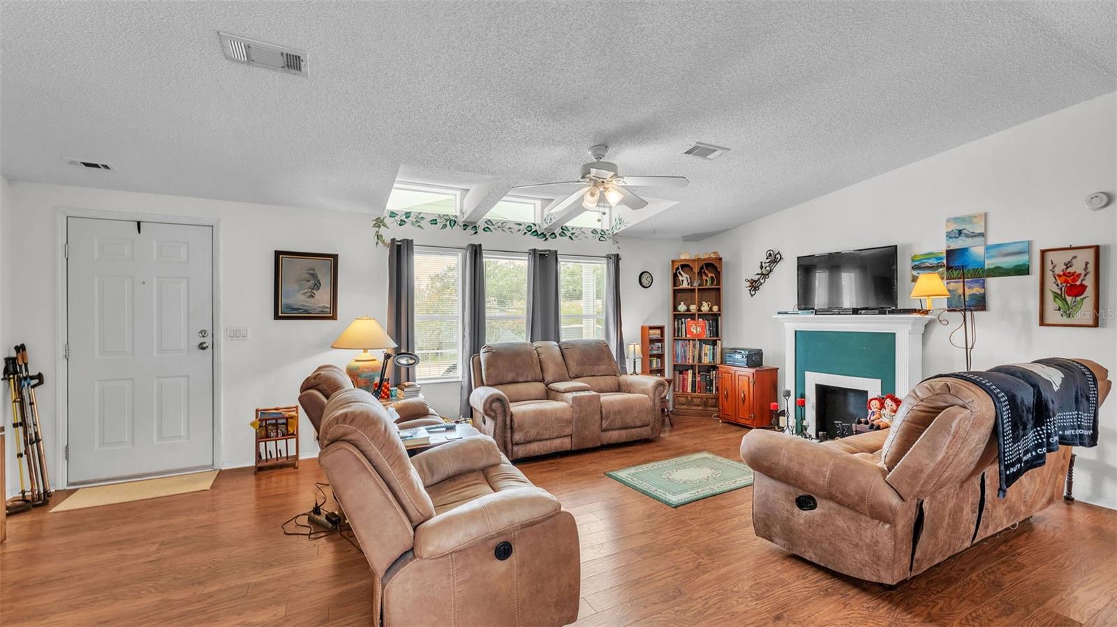 Image 8 of 46 For 6509 Oak Hammock Court