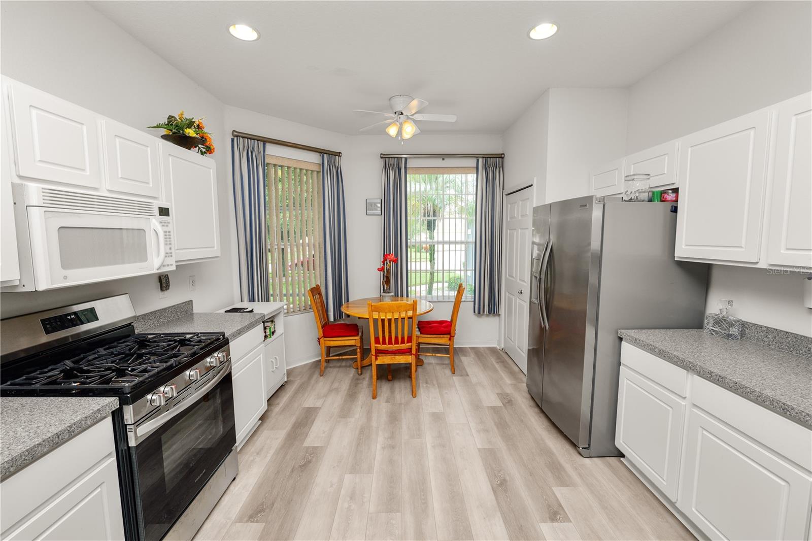 Image 12 of 50 For 4242 Whistlewood Circle