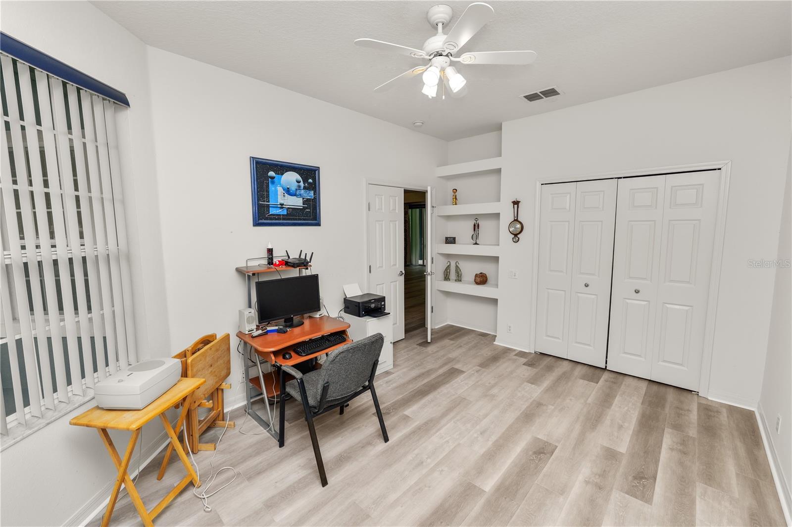 Image 22 of 50 For 4242 Whistlewood Circle